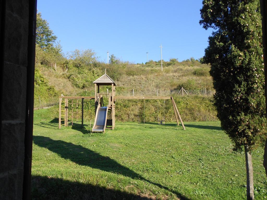 Вілла Fattoria Il Praticino Castelfranco di Sopra Екстер'єр фото